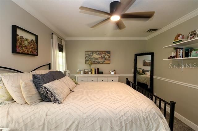 En Venta: $1,099,900 (4 camas, 2 baños, 3043 Pies cuadrados)