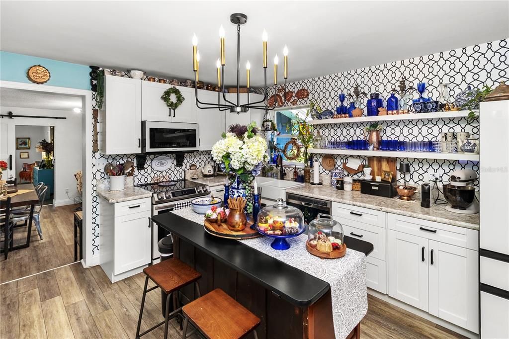 For Sale: $389,900 (4 beds, 2 baths, 2058 Square Feet)