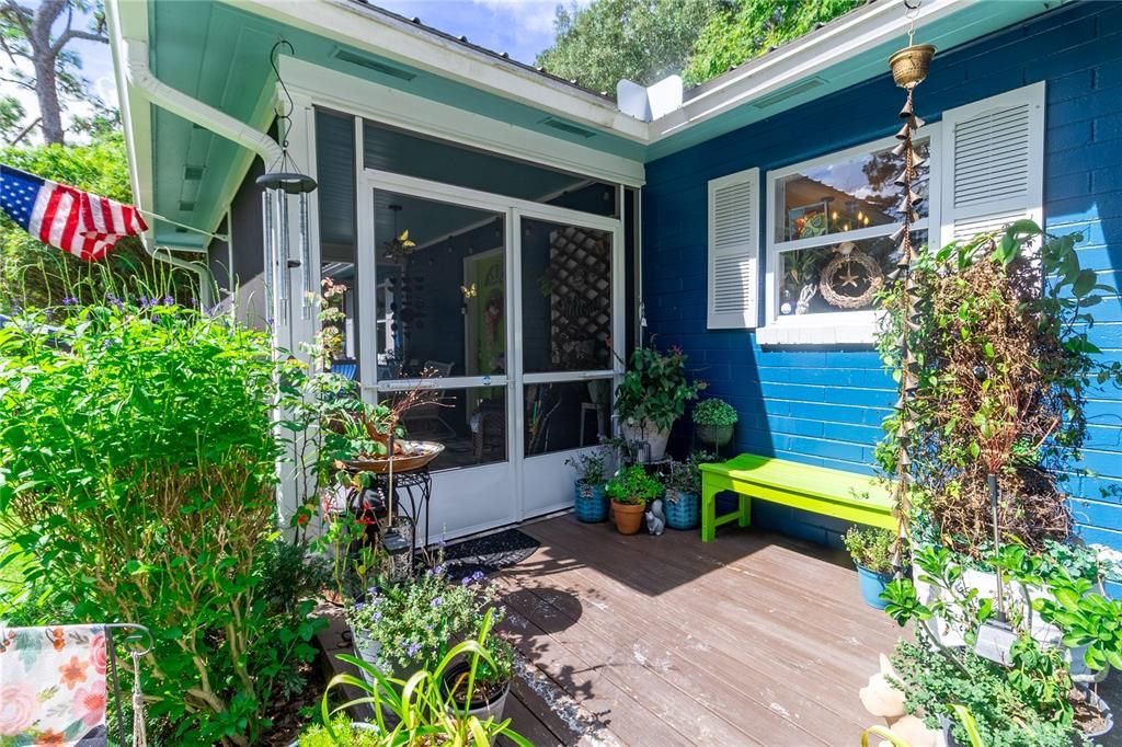 For Sale: $389,900 (4 beds, 2 baths, 2058 Square Feet)