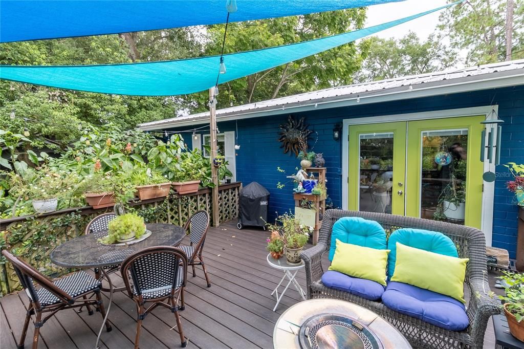 For Sale: $389,900 (4 beds, 2 baths, 2058 Square Feet)