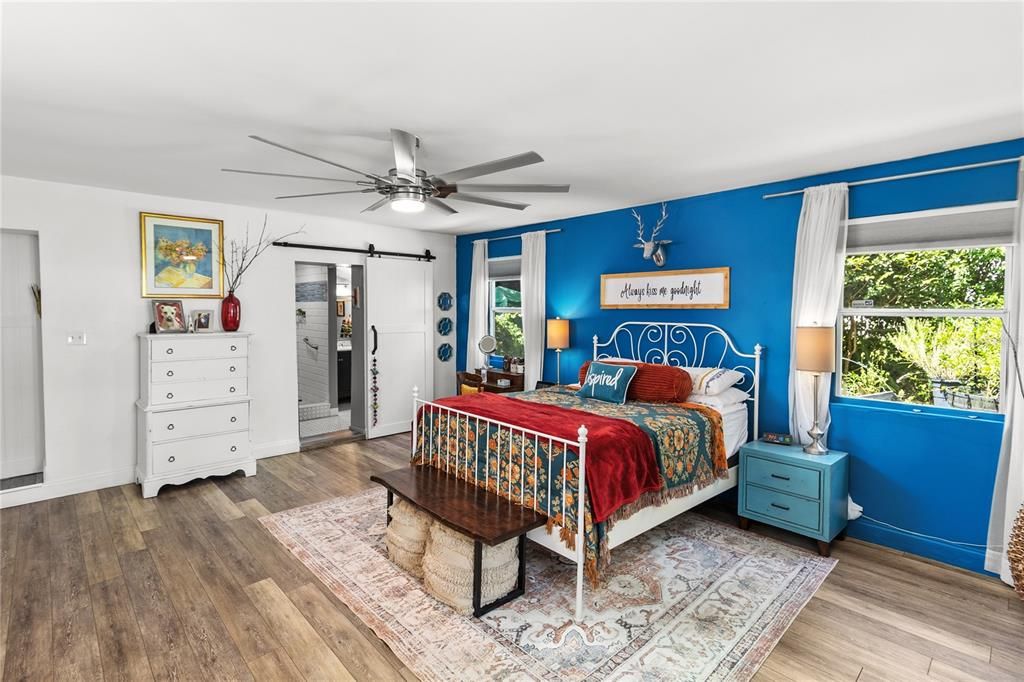 For Sale: $389,900 (4 beds, 2 baths, 2058 Square Feet)