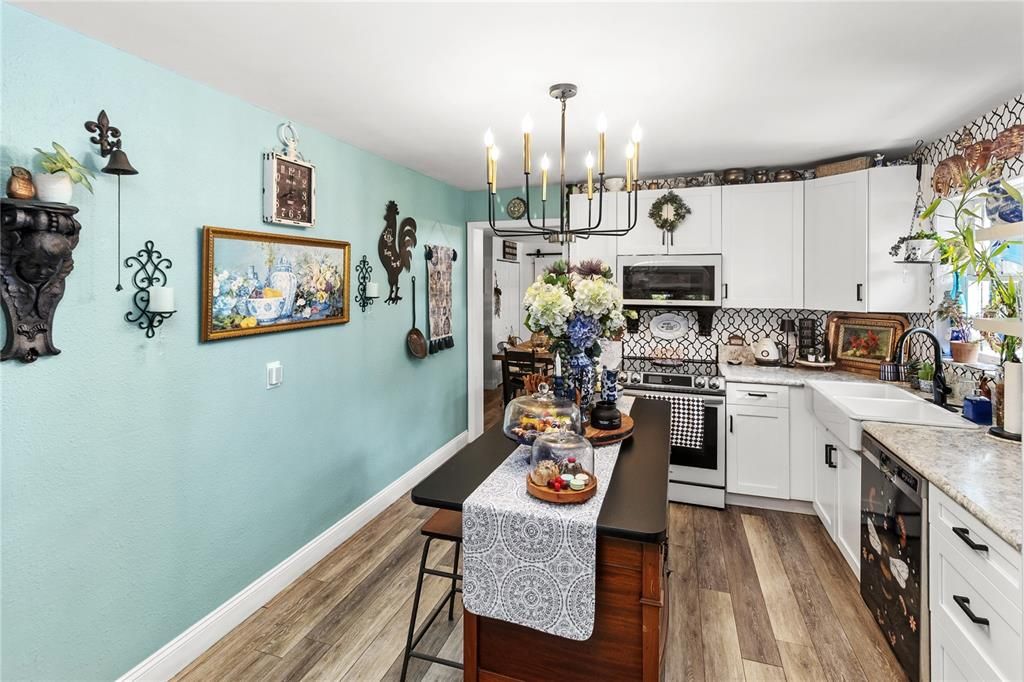 For Sale: $389,900 (4 beds, 2 baths, 2058 Square Feet)