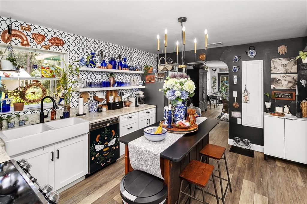 For Sale: $389,900 (4 beds, 2 baths, 2058 Square Feet)