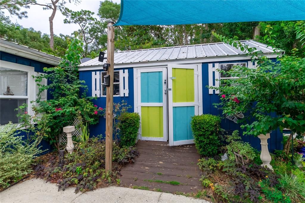 For Sale: $389,900 (4 beds, 2 baths, 2058 Square Feet)