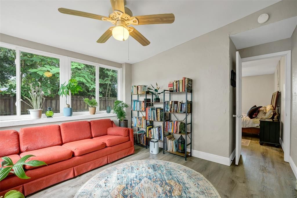 На продажу: $231,000 (0 спален, 0 ванн, 1190 Квадратных фут)