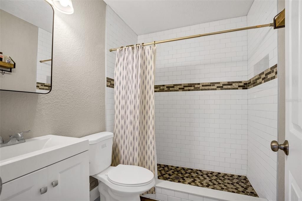 На продажу: $231,000 (0 спален, 0 ванн, 1190 Квадратных фут)