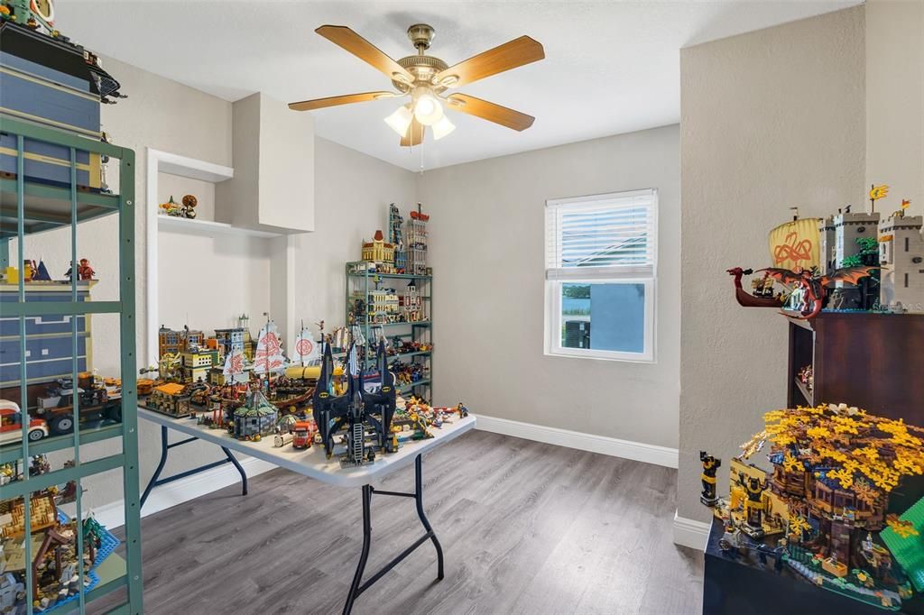 На продажу: $231,000 (0 спален, 0 ванн, 1190 Квадратных фут)