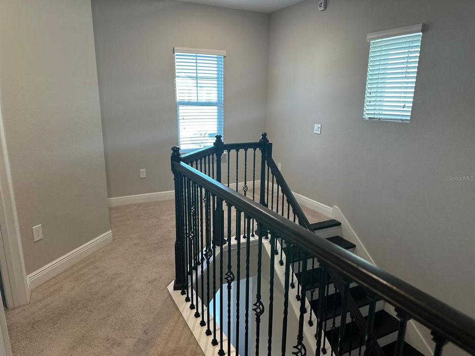 For Rent: $2,940 (4 beds, 2 baths, 1868 Square Feet)