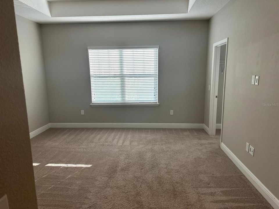 For Rent: $2,940 (4 beds, 2 baths, 1868 Square Feet)