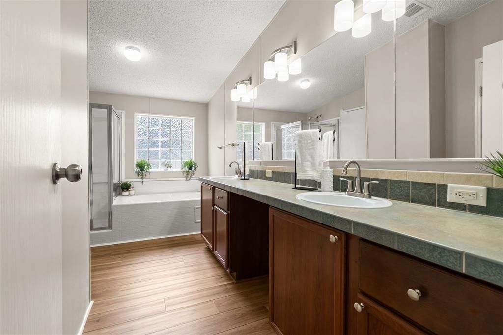 For Sale: $269,762 (4 beds, 2 baths, 2356 Square Feet)