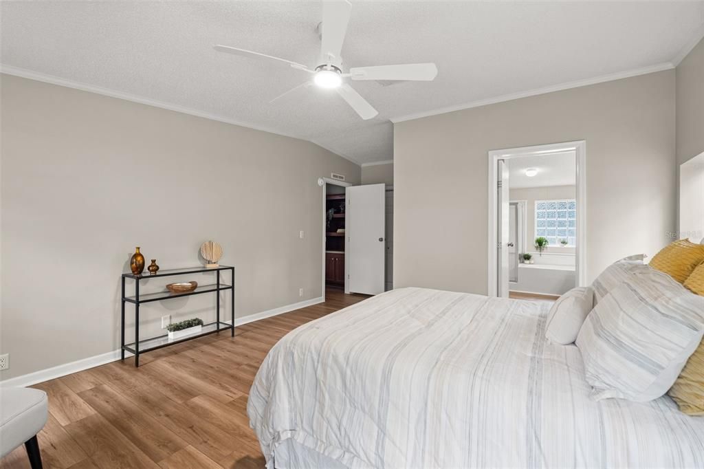 For Sale: $269,762 (4 beds, 2 baths, 2356 Square Feet)