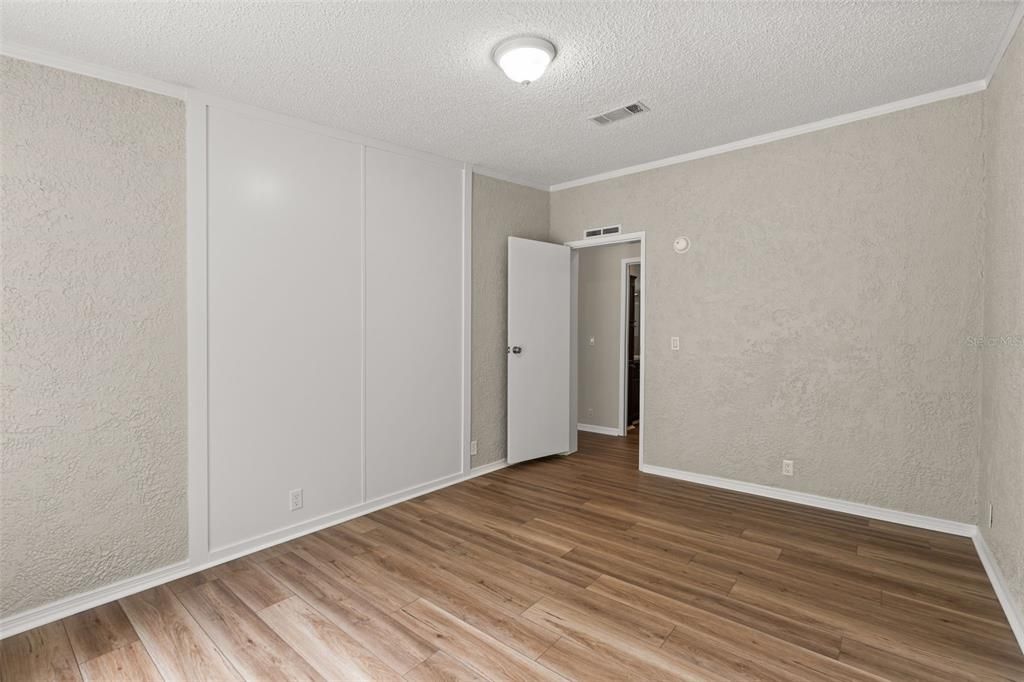 For Sale: $269,762 (4 beds, 2 baths, 2356 Square Feet)