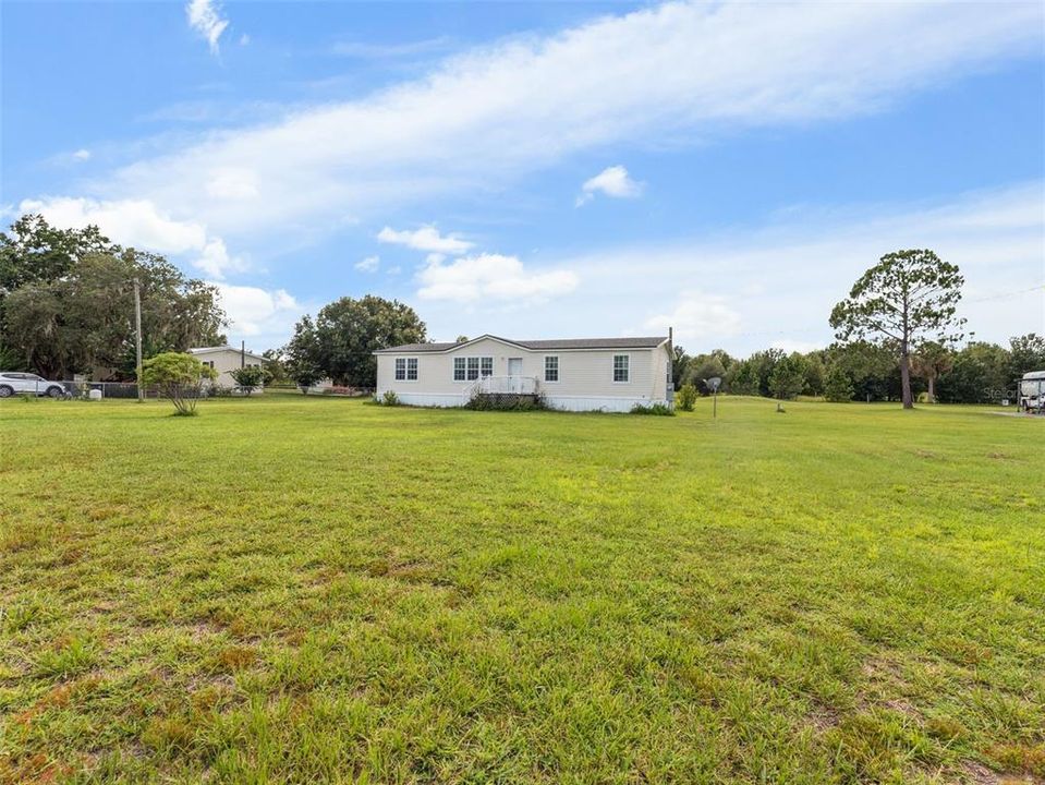 На продажу: $215,000 (4 спален, 2 ванн, 1512 Квадратных фут)