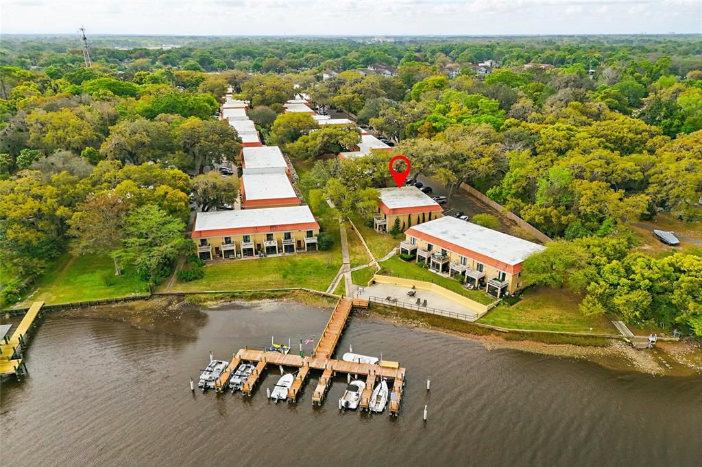 For Sale: $169,900 (2 beds, 3 baths, 1042 Square Feet)