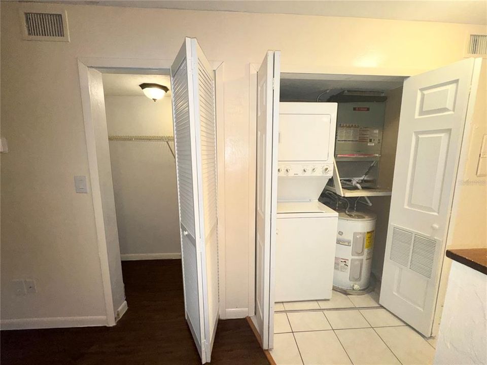 На продажу: $122,500 (2 спален, 2 ванн, 874 Квадратных фут)