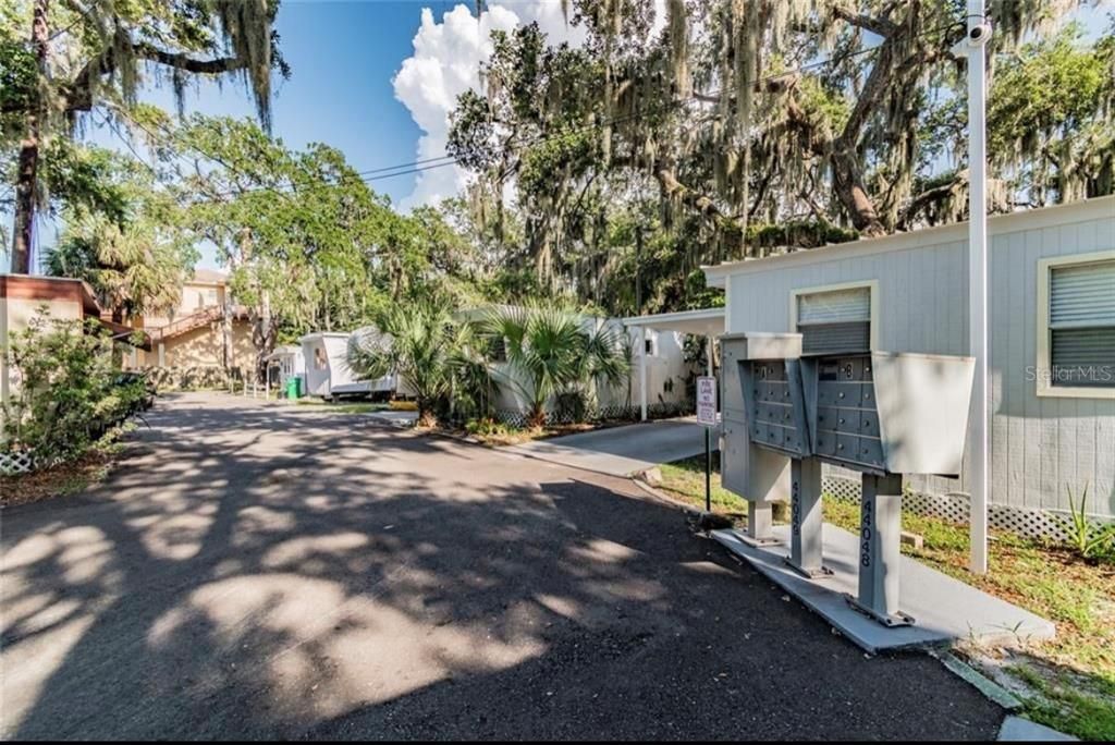 Под контрактом: $1,300,000 (440 спален, 0 ванн, 100 Квадратных фут)