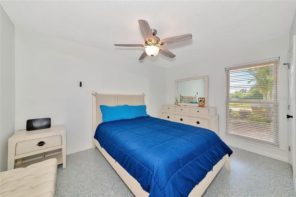Activo con contrato: $525,000 (3 camas, 2 baños, 1602 Pies cuadrados)