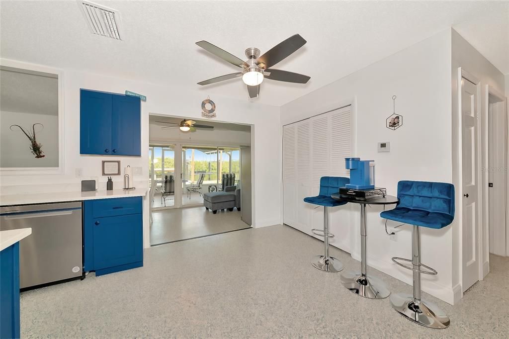 Activo con contrato: $525,000 (3 camas, 2 baños, 1602 Pies cuadrados)