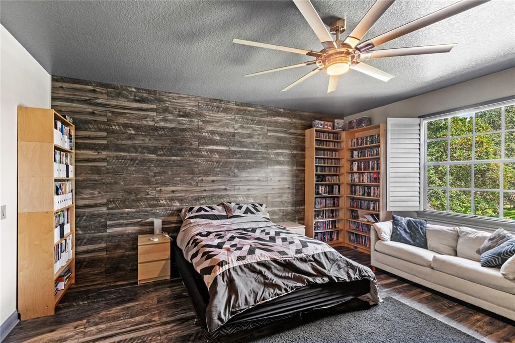 For Sale: $1,080,000 (4 beds, 4 baths, 4676 Square Feet)