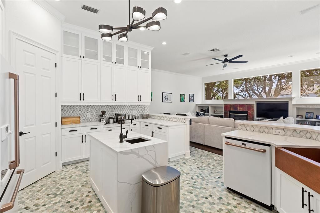 For Sale: $1,080,000 (4 beds, 4 baths, 4676 Square Feet)