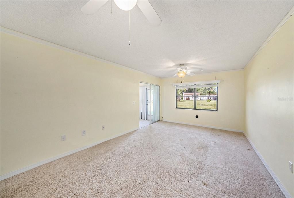 Active With Contract: $79,000 (1 beds, 1 baths, 646 Square Feet)