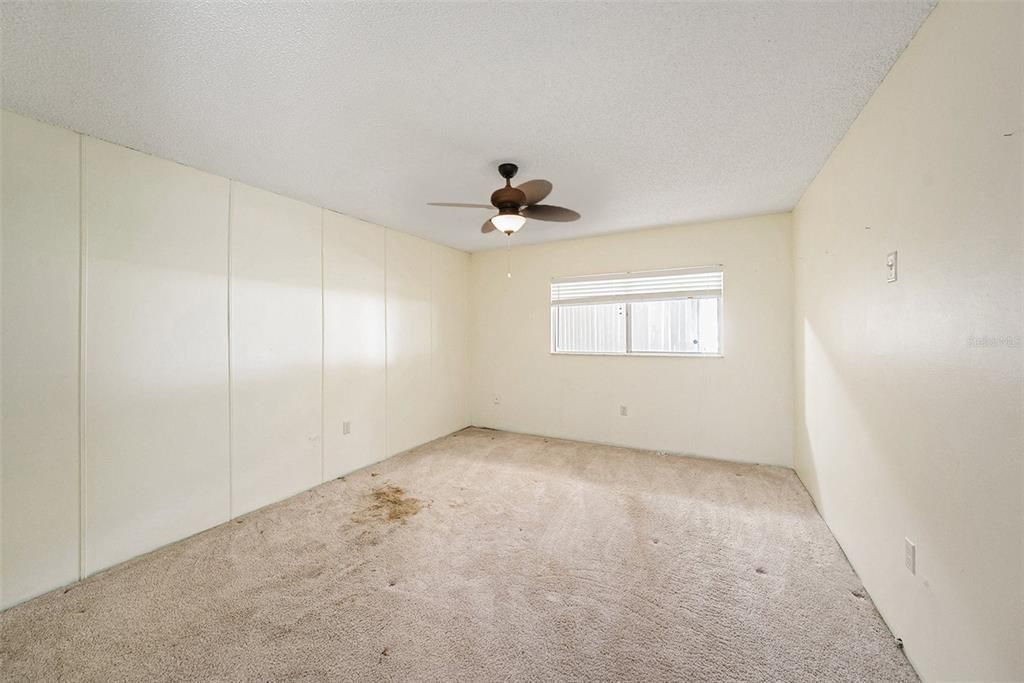 Active With Contract: $79,000 (1 beds, 1 baths, 646 Square Feet)