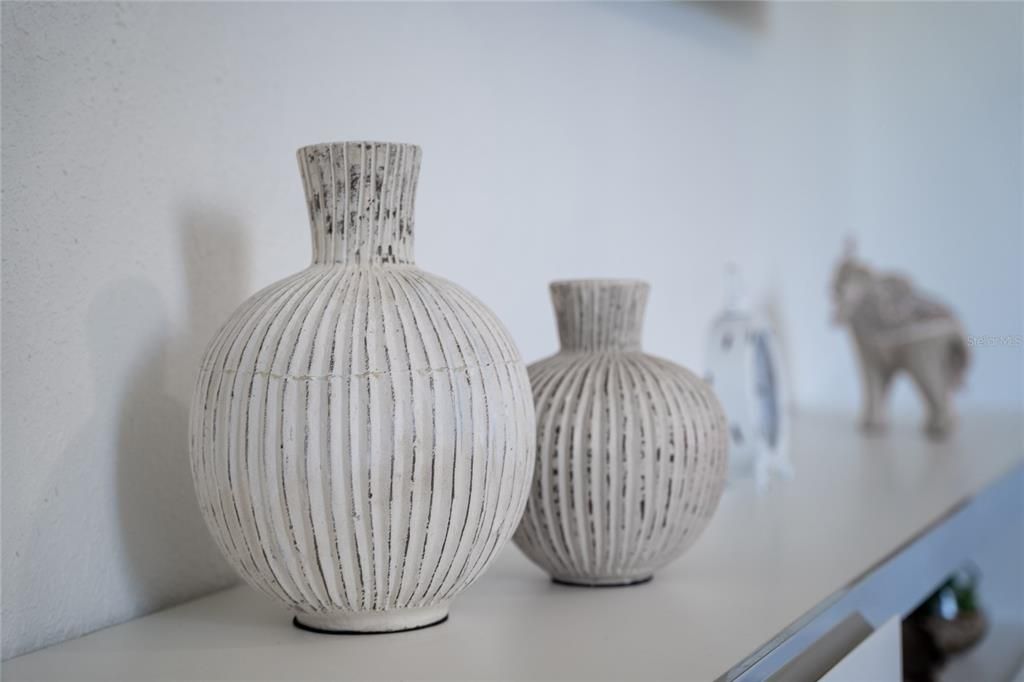 待售: $370,000 (3 贝兹, 2 浴室, 1946 平方英尺)