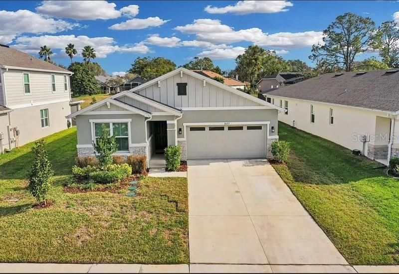 最近租的: $2,812 (4 贝兹, 3 浴室, 2244 平方英尺)