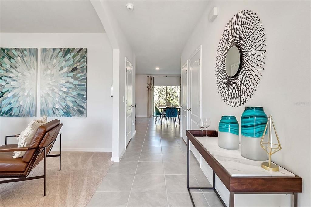 Activo con contrato: $474,990 (4 camas, 2 baños, 2432 Pies cuadrados)