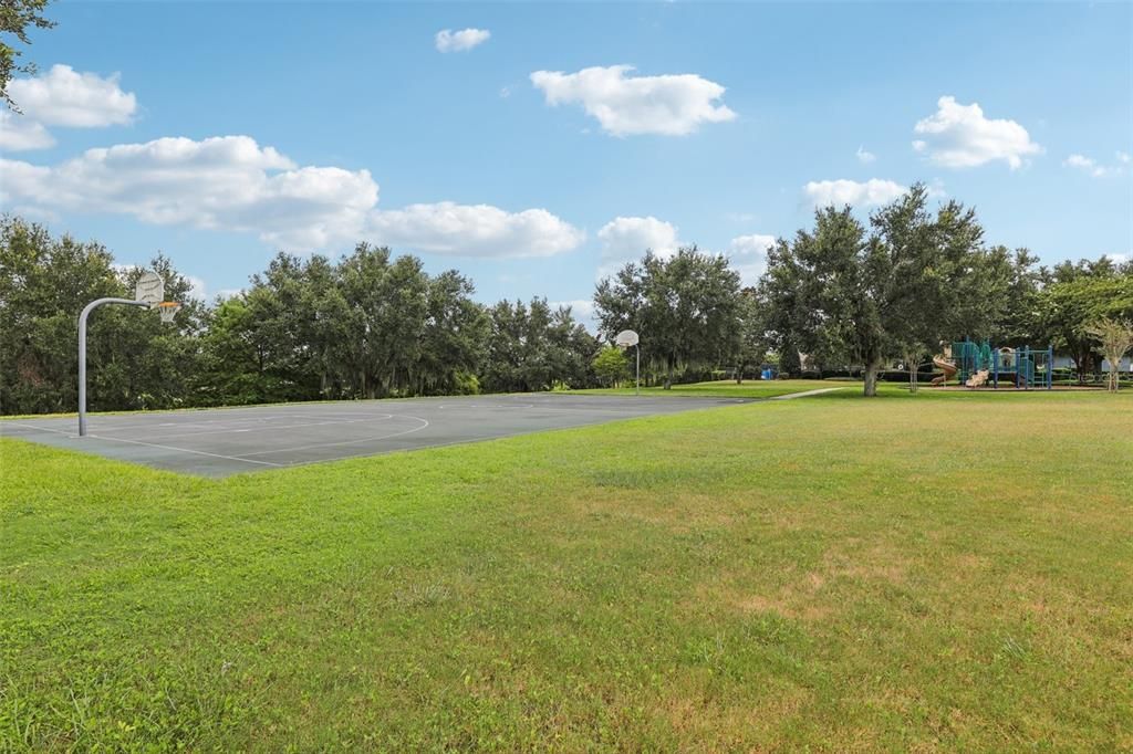 For Sale: $399,000 (4 beds, 2 baths, 2017 Square Feet)