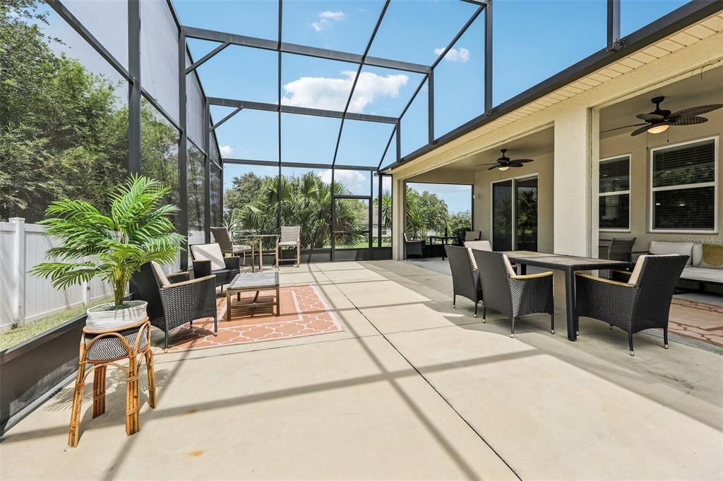 For Sale: $399,000 (4 beds, 2 baths, 2017 Square Feet)