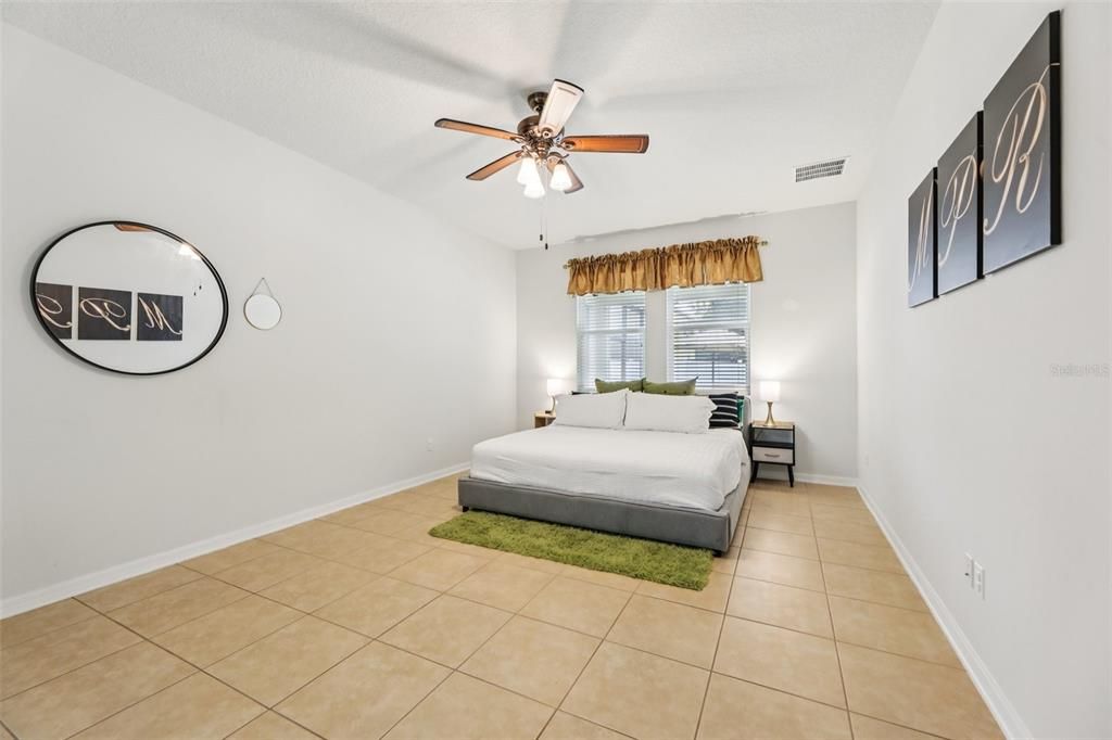 For Sale: $399,000 (4 beds, 2 baths, 2017 Square Feet)