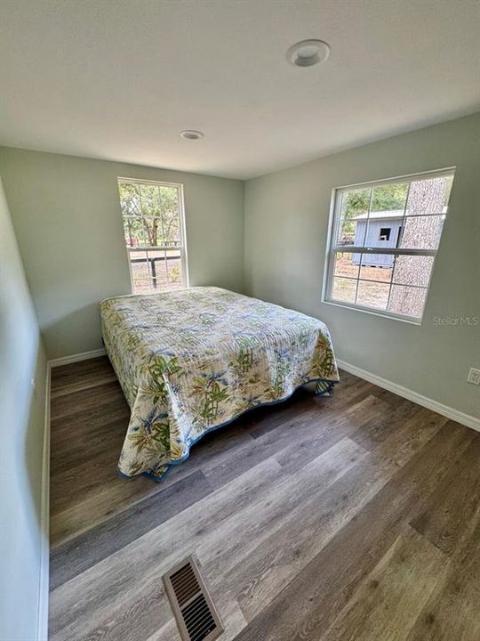 For Sale: $175,000 (3 beds, 2 baths, 1212 Square Feet)