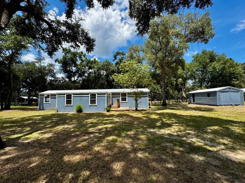 For Sale: $175,000 (3 beds, 2 baths, 1212 Square Feet)