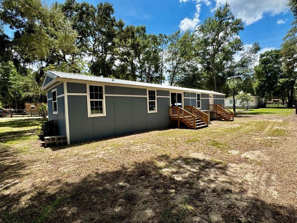 For Sale: $175,000 (3 beds, 2 baths, 1212 Square Feet)