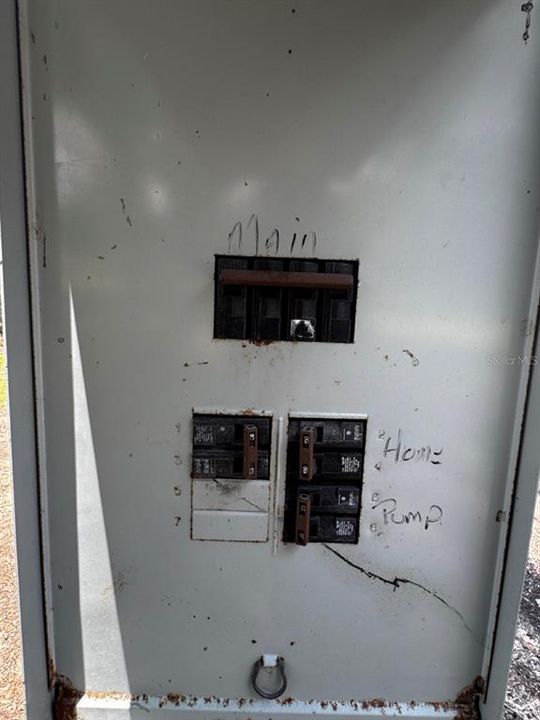 For Sale: $175,000 (3 beds, 2 baths, 1212 Square Feet)