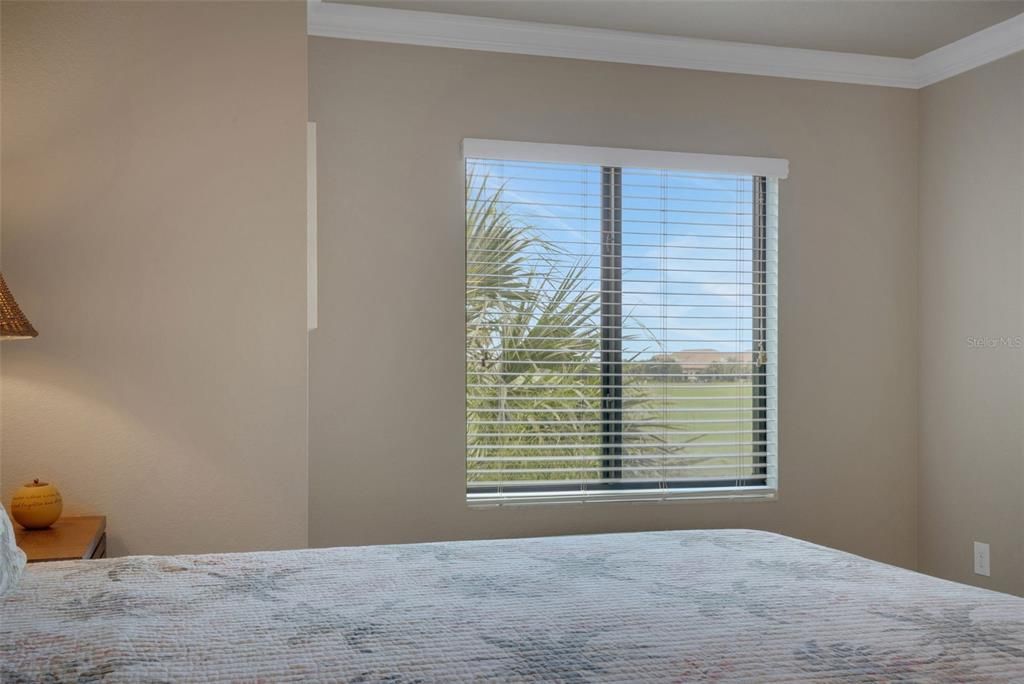 合同活跃: $459,900 (2 贝兹, 2 浴室, 1462 平方英尺)