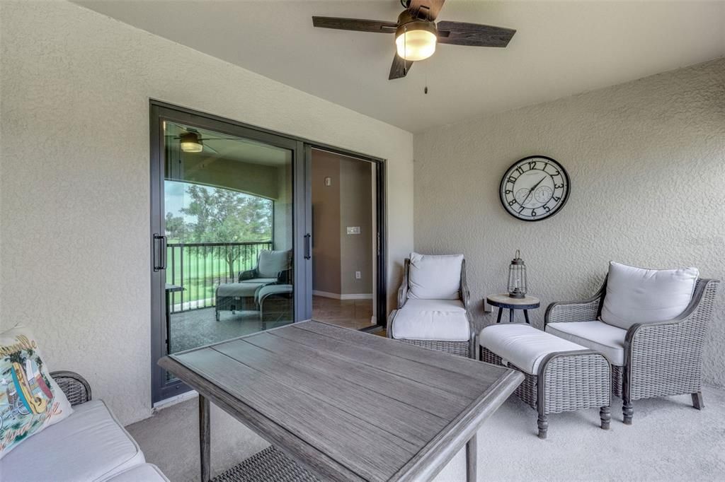 合同活跃: $459,900 (2 贝兹, 2 浴室, 1462 平方英尺)