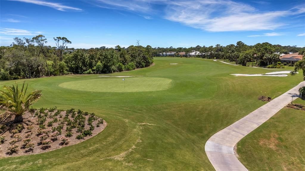 合同活跃: $459,900 (2 贝兹, 2 浴室, 1462 平方英尺)