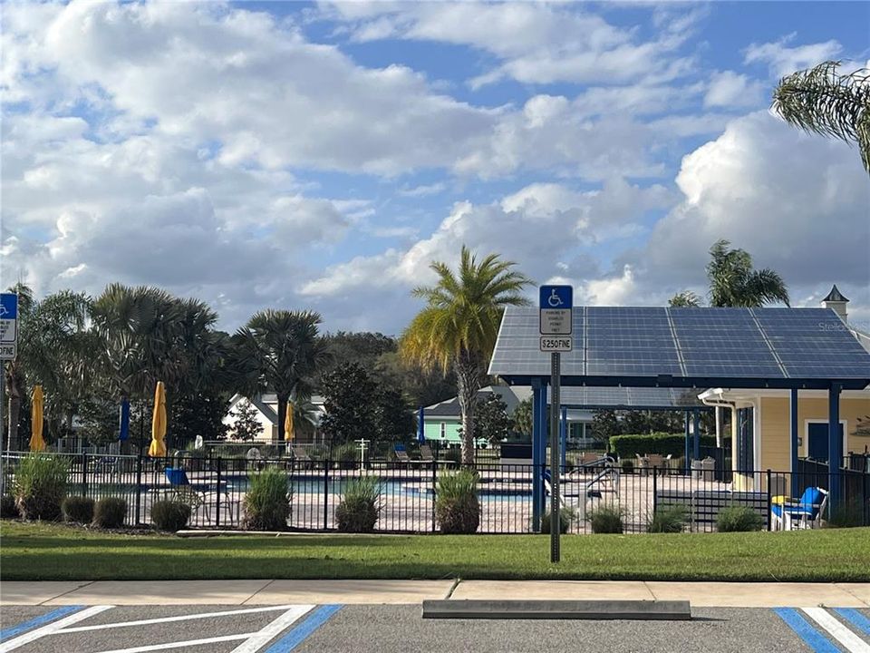 Activo con contrato: $405,494 (2 camas, 2 baños, 1812 Pies cuadrados)