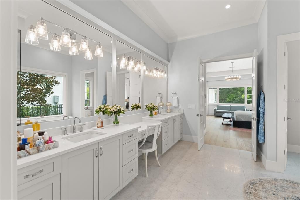 For Sale: $3,375,000 (5 beds, 5 baths, 4701 Square Feet)