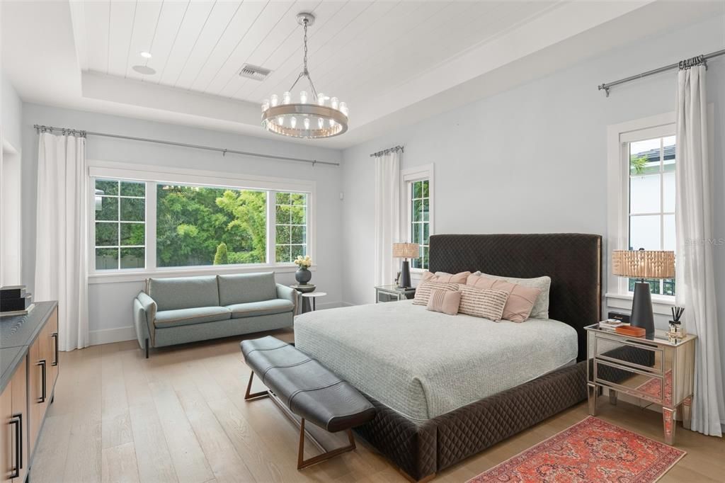 For Sale: $3,375,000 (5 beds, 5 baths, 4701 Square Feet)