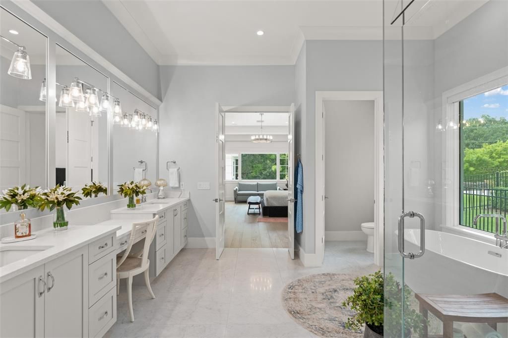 For Sale: $3,375,000 (5 beds, 5 baths, 4701 Square Feet)