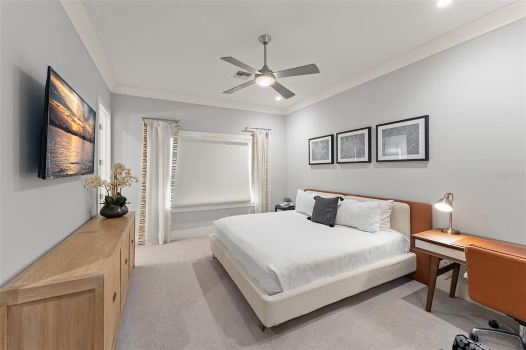 For Sale: $3,375,000 (5 beds, 5 baths, 4701 Square Feet)