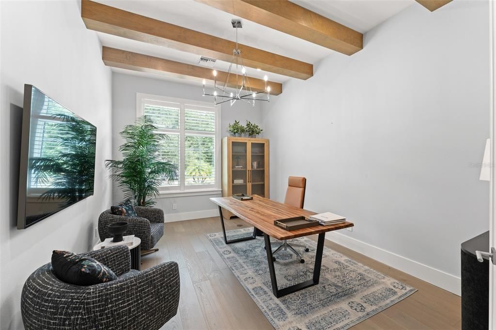 For Sale: $3,375,000 (5 beds, 5 baths, 4701 Square Feet)