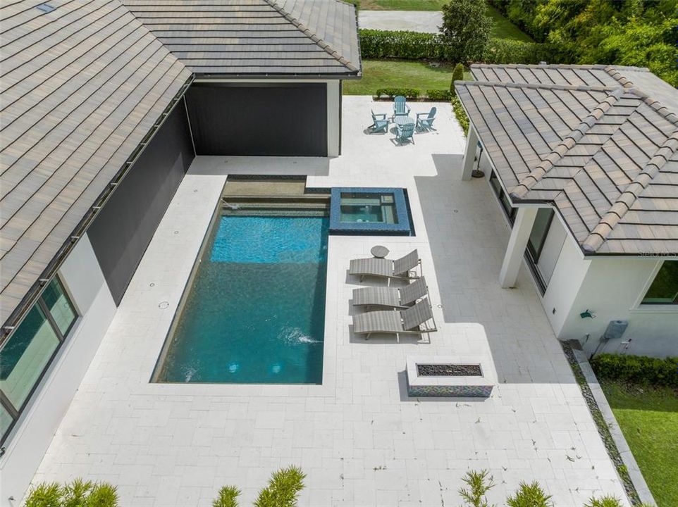 For Sale: $3,375,000 (5 beds, 5 baths, 4701 Square Feet)