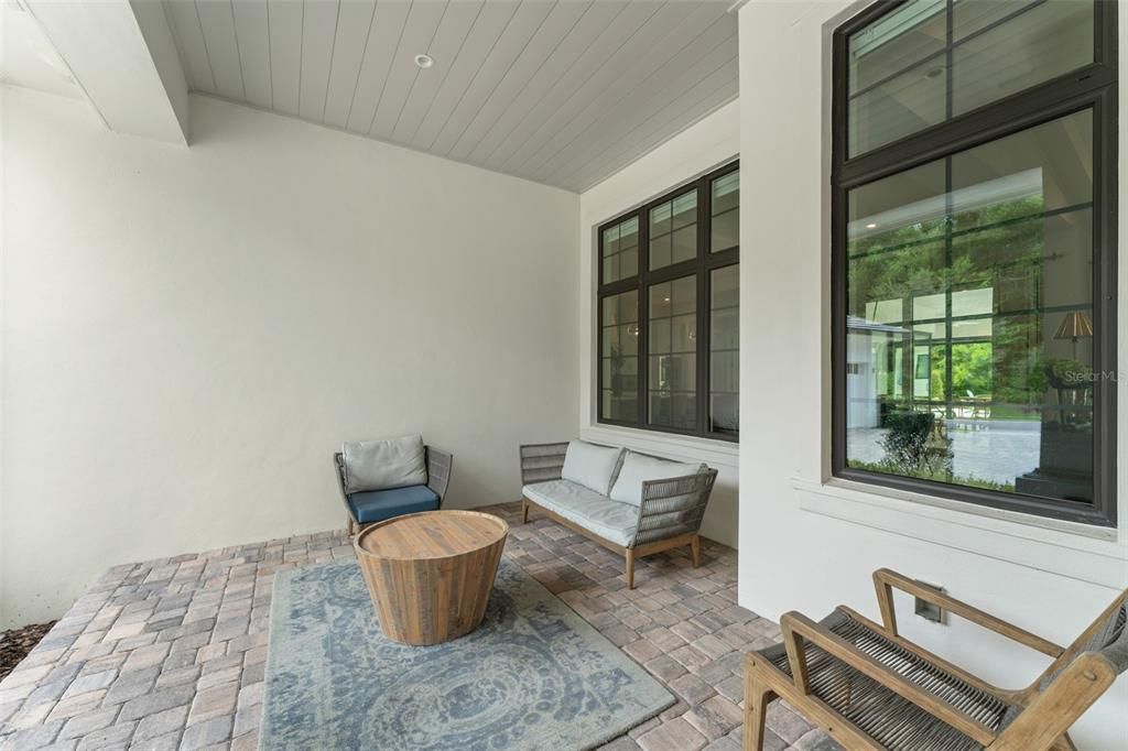 For Sale: $3,375,000 (5 beds, 5 baths, 4701 Square Feet)