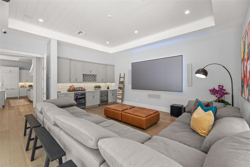 For Sale: $3,375,000 (5 beds, 5 baths, 4701 Square Feet)