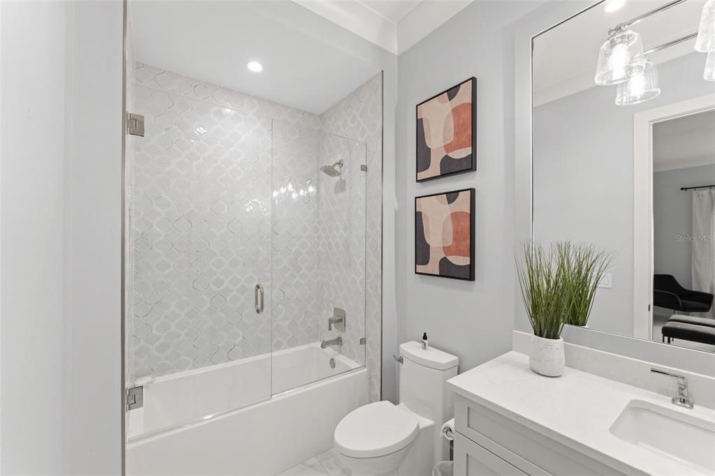 For Sale: $3,375,000 (5 beds, 5 baths, 4701 Square Feet)