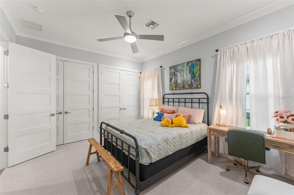 For Sale: $3,375,000 (5 beds, 5 baths, 4701 Square Feet)